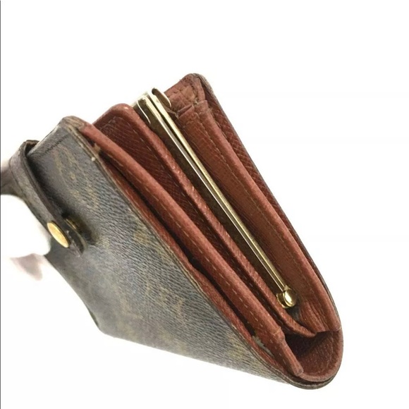 Louis Vuitton Bifold Wallet - Picture 5 of 11